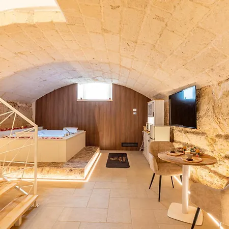 Dimora Libertà Luxury Con Vasca Idromassaggio In A 15 Minuti Dal Mare Hébergement de vacances