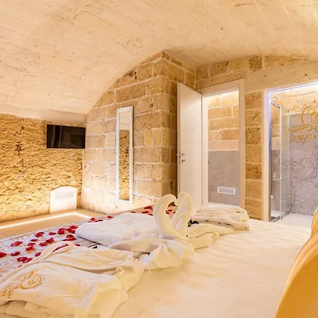 Дом отдыха Dimora Liberta Luxury Con Vista Piazza E Vasca Idromassaggio In A 15 Minuti Dai 2 Mari *
